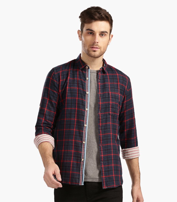 Men Navy & Red Checked Slim Fit Casual Shirt